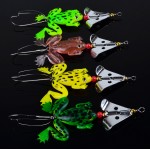 2014 New frogs Fishing Lure Set 4pcs/LOT Rubber Soft Fishing Lures Bass SpinnerBait spoon Lures carp fishing tackle